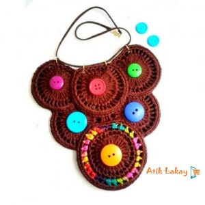 Collier et boucles d'oreilles v10