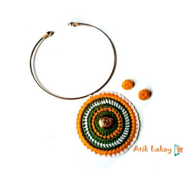 Collier et boucles d'oreilles v11