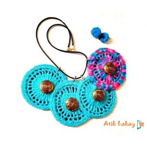 Collier et boucles d'oreilles v13