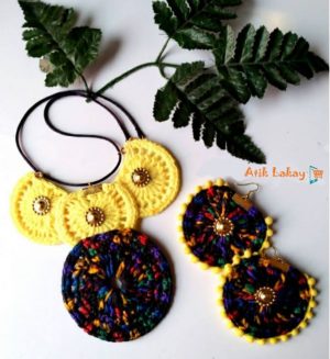 Collier et boucles d'oreilles v19