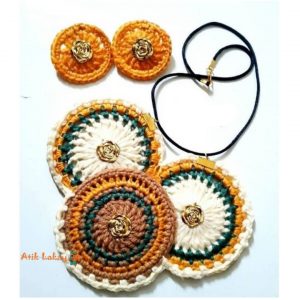 Collier et boucles d'oreilles v3