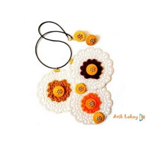 Collier et boucles d'oreilles v7